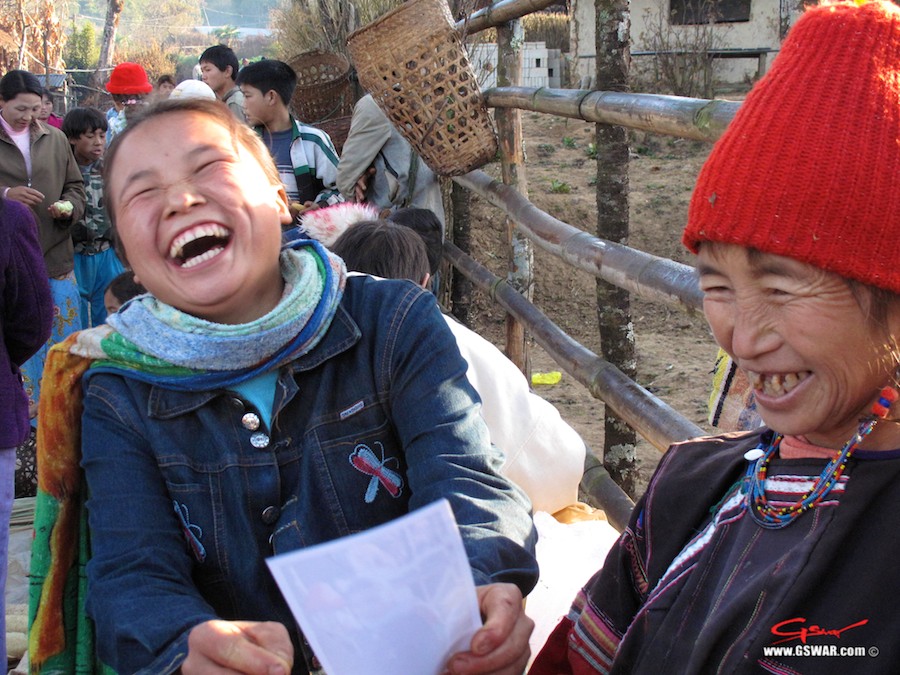 George Swar Photography, Myanmar, 4x6 smile project.